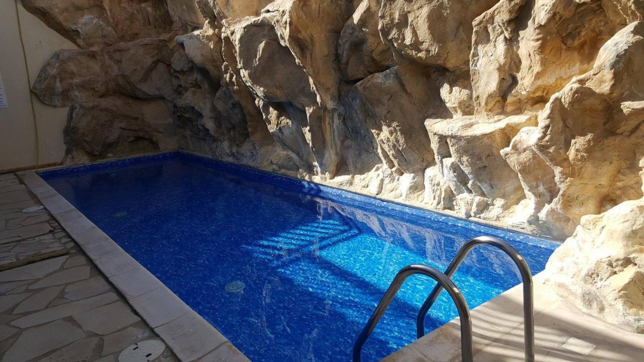 Stunning Apartment C106 With Balcony Looking Over Pool Пея Екстериор снимка